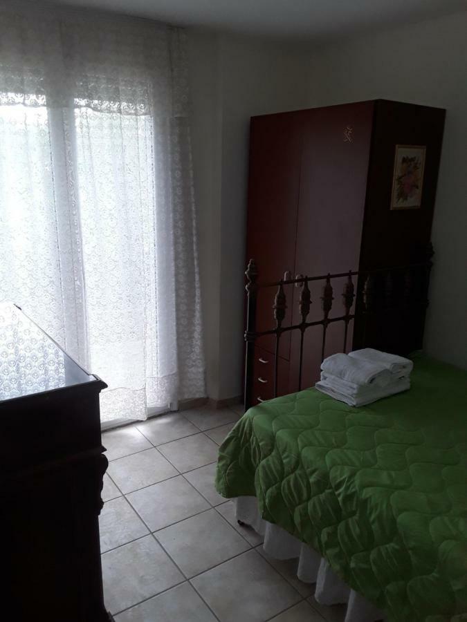Calm Point Home Volissos Esterno foto